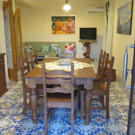 Holiday home Il Roseto Di Betty E Salvo