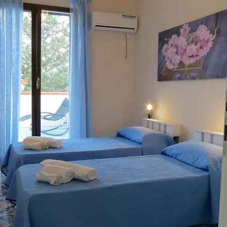 Holiday home Il Roseto Di Betty E Salvo *